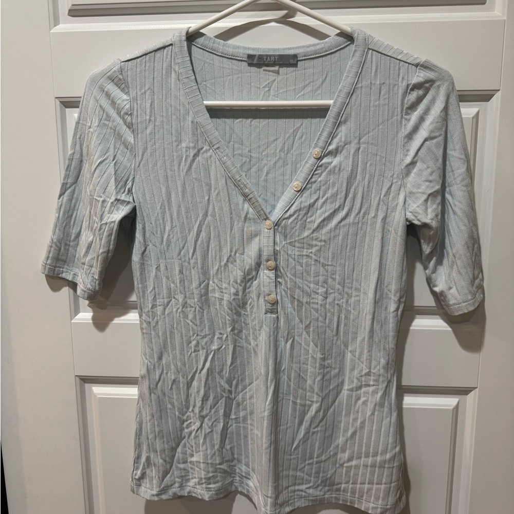 Tart Light Gray V-Neck Buttoned Top
